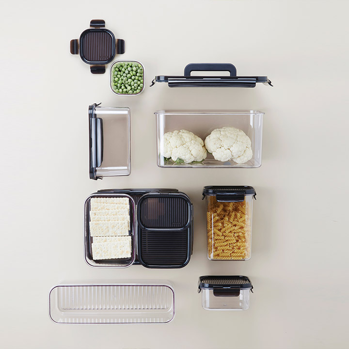 Rubbermaid Brilliance 9.6 C. Clear Rectangle Food Storage